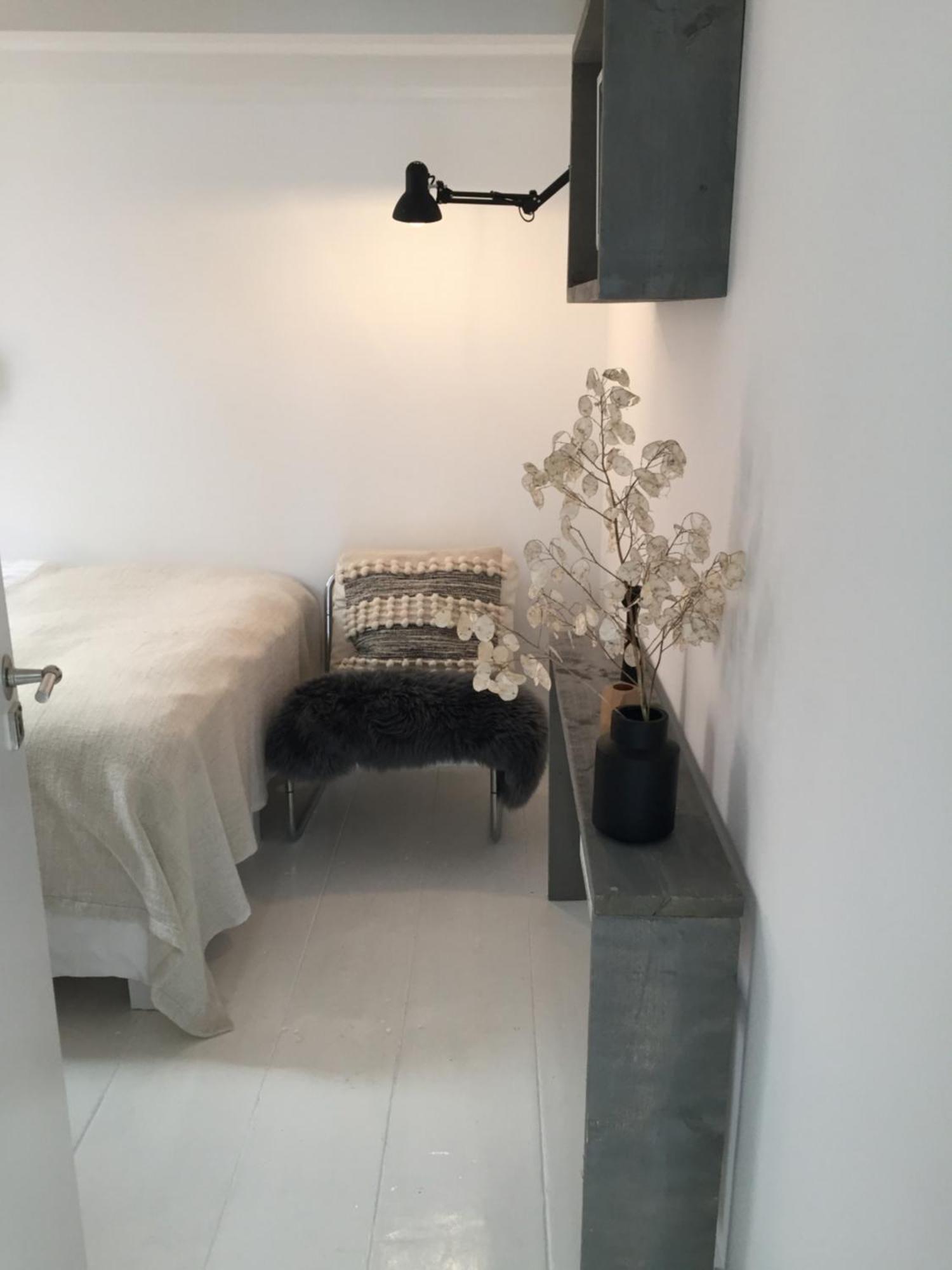 Two Bedroom Apartment In Historic Canalhouse From 1618 - City Centre Amesterdão Exterior foto
